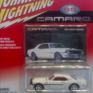 2002 Johnny Lightning 35th Anniversary Camaro